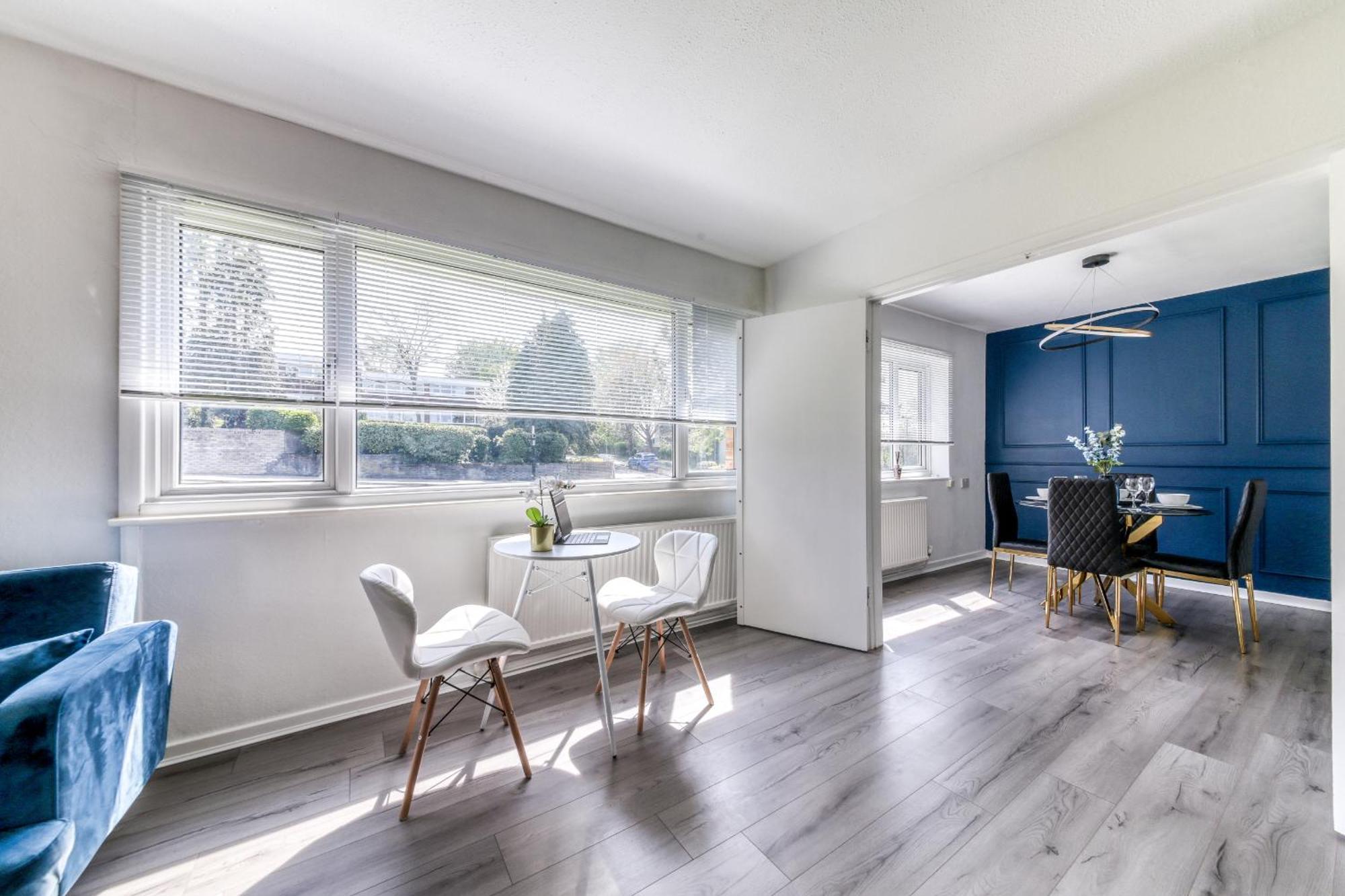Contemporary 4 Bedroom Detached House With Parking And City Links Croydon Room photo